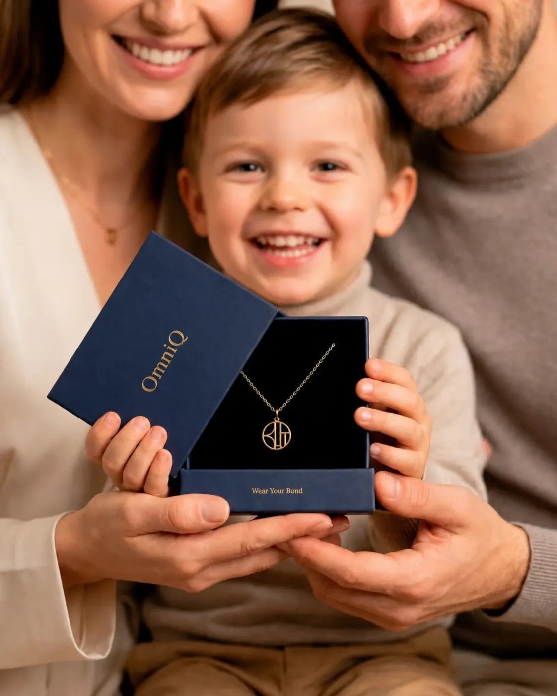 Personalized Monogram Necklace for Family — Custom Initials - OmniQ™