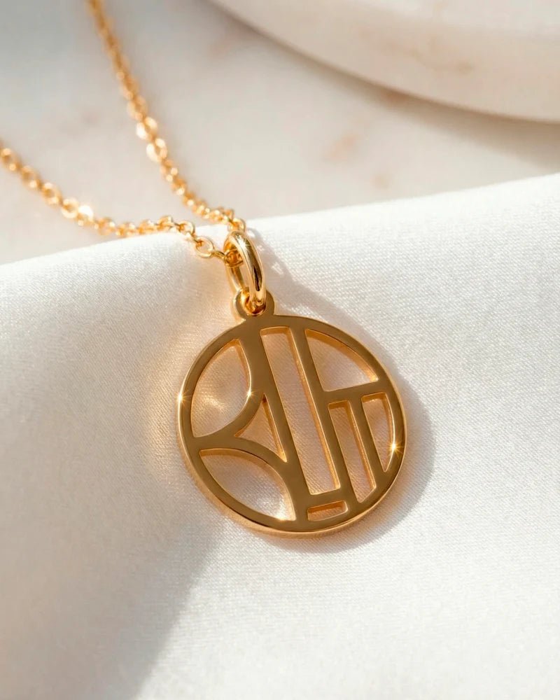 Personalized Monogram Necklace for Family — Custom Initials - OmniQ™