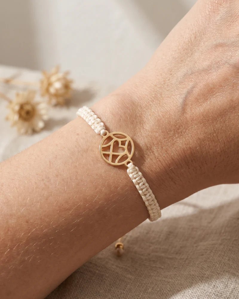 Personalized Monogram Bracelet for Her — Custom Initials - OmniQ™